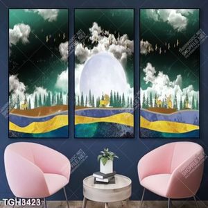 Tranh ghép núi và măt trăng trong rừng