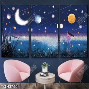 Tranh ghép 3 tấm bé và vũ trụ