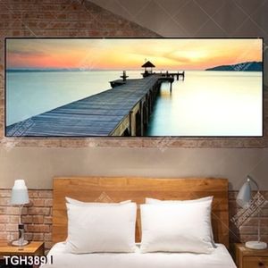 Tranh ghép cây cầu ra biển