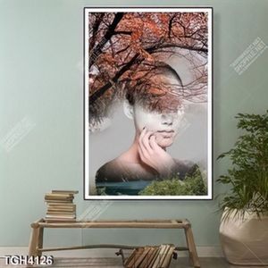 Tranh ghép người mẫu và cây mùa thu