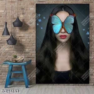 Tranh ghép cô gái và bướm