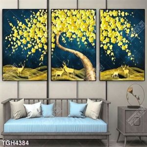 Tranh ghép 3 tấm cây vàng