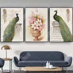 Tranh ghép 3 tấm công và bình hoa ly