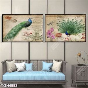 Tranh ghép 2 tấm chim công cổ điển