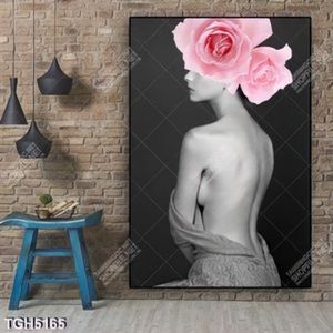 Tranh ghép chân dung bán nude