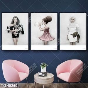 Tranh ghép 3 tấm người mẫu nhí