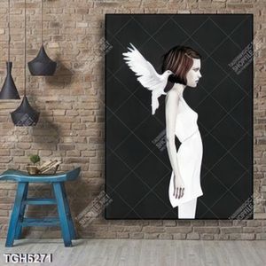 Tranh ghép chim bồ câu và cô gái