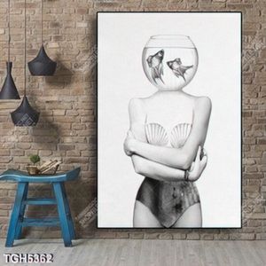 Tranh ghép cô gái và bể cá