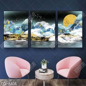 Tranh ghép 3 tấm trăng và núi