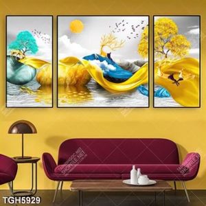 Tranh ghép 3 tấm lụa và huơu gold