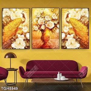 Tranh ghép 3 tấm chim công gold và hoa hồng