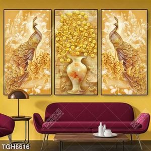Tranh ghép 3 tấm chim công và bình hoa