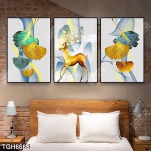 Tranh ghép 3 tấm hình hươu và lá cây