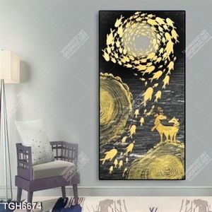 Tranh khổ dọc hươu và đàn cá