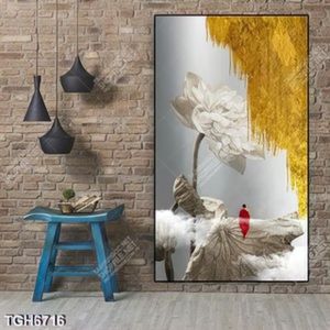Tranh khổ dọc bông Sen và sư thầy