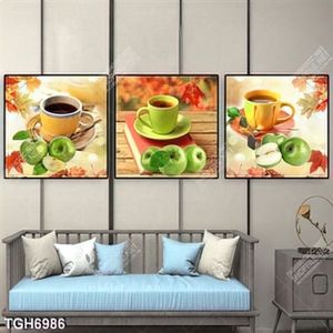 Tranh ghép 3 tấm hình cà phê và táo xanh