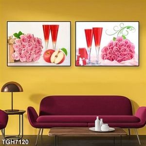 Tranh ghép 2 tấm bó hoa hồng và ly nước ép