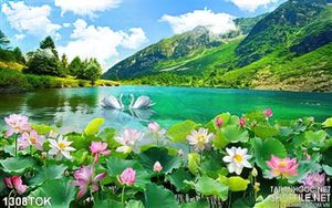 Tranh đôi thiên nga trên hồ sen