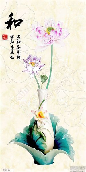 Tranh hoa sen trong bình ngọc