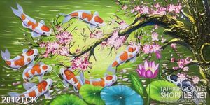Tranh những cánh đào rời trên hồ cá koi sơn dầu