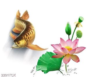 Tranh in tường chú cá chép vàng bên bông hoa sen hồng
