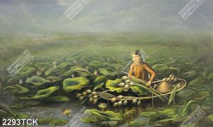 Tranh sơn dầu in canvan người con gái đang hái hoa sen