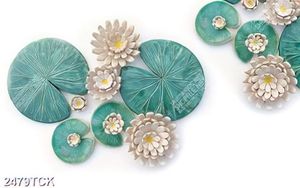 Tranh trang trí tường những bông hoa súng màu trắng