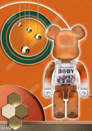 Tranh gấu bearbrick treo tường nổi bật