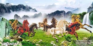Tranh vẽ Bát Mã trên đồng cỏ
