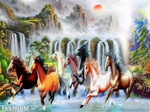 Tranh sơn thủy mã đáo thành công treo tường
