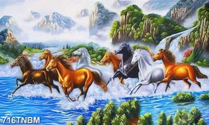 Tranh tranh sơn dầu in uv bát mã bên thác nước đẹp nhất
