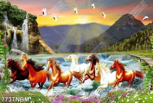 Tranh trang trí tường nghệ thuật bát mã truy phong trên con thác nhỏ