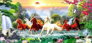 Tranh bát mã sơn thủy đẹp in kính