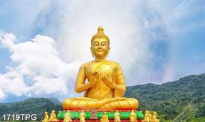 Tranh tượng Phật mạ vàng trên núi