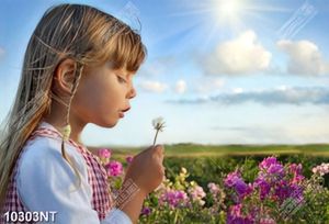 Tranh bé gái thổi hoa bồ công anh