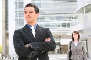Tranh sếp trẻ tuổi