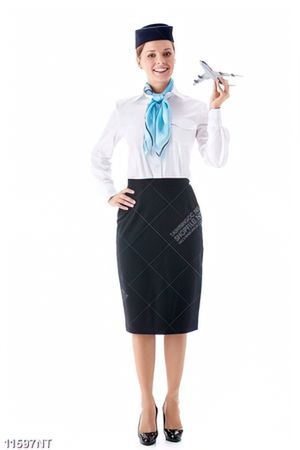 Tranh nữ tiếp viên hàng không xinh đẹp 