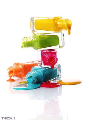 Tranh lọ sơn nail xếp chồng