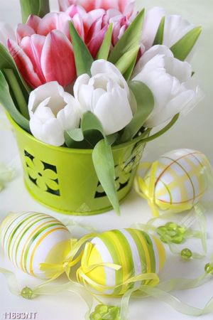 Tranh hoa tulip và trứng phục sinh 11683NT