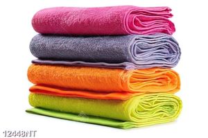 Tranh những chiếc khăn xếp chồng