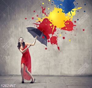 Tranh cô gái mặc váy đỏ nghệ thuật