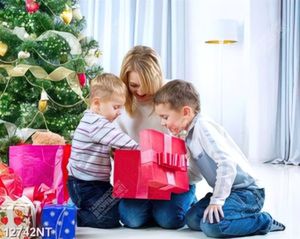 Tranh mở quà noel