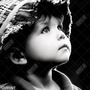 Tranh cậu bé đáng yêu 13297NT