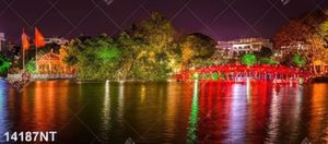 Tranh hồ Gươm lung linh ánh đèn