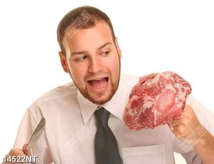 Tranh chàng trai cầm cục thịt tươi