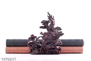 Tranh tượng rồng bằng đá
