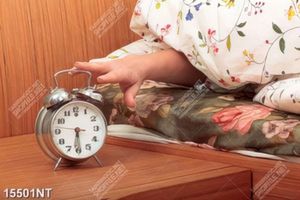 Tranh đồng hồ báo thức 