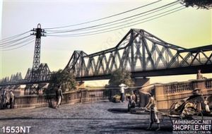 Tranh cây cầu sắt in uv