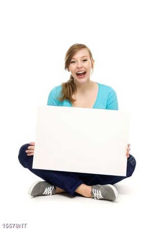 Tranh cô gái cầm tấm bảng trắng
