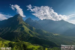 Tranh ngọn núi chạm mây